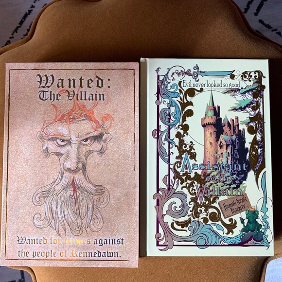SOLD: Bookish Box Assistant to the Villain special edition book - Picture 12 of 12